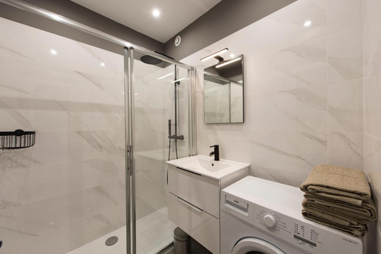 Appartement 2 Neuf Sur Le Port A Cote De La Plage Saint-Raphaël Zewnętrze zdjęcie