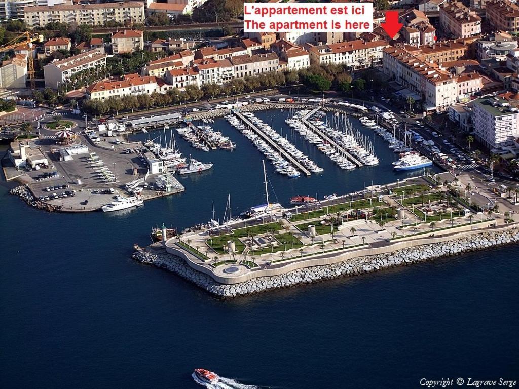 Appartement 2 Neuf Sur Le Port A Cote De La Plage Saint-Raphaël Zewnętrze zdjęcie